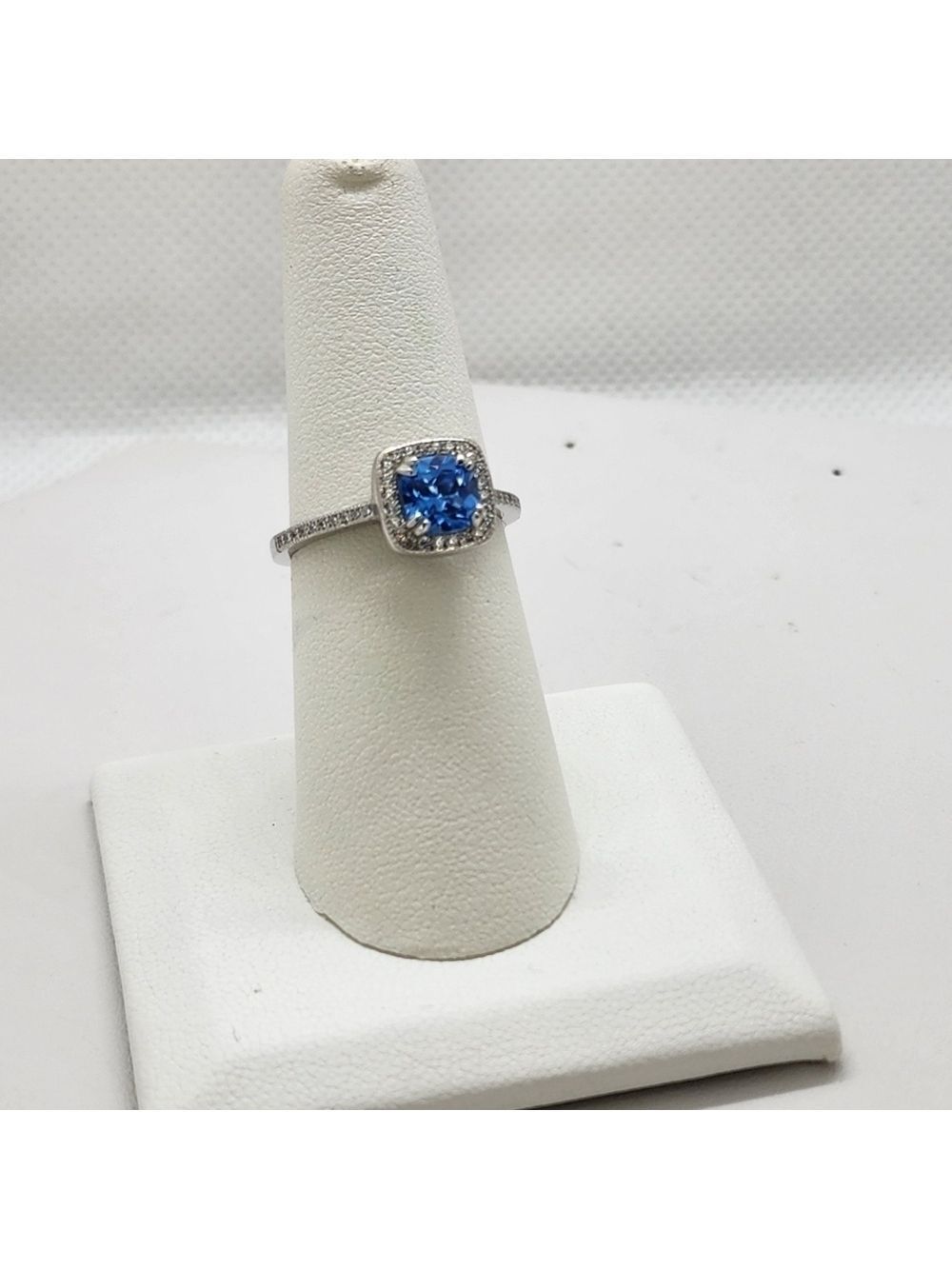 Brand New Sterling Silver 925 Blue Gemstone Ring